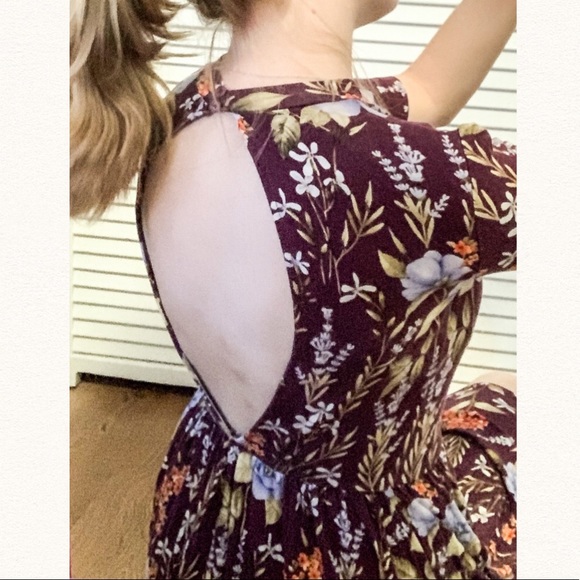 Forever 21 floral dress - Picture 3 of 3